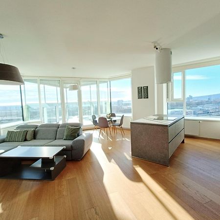 Sag Panorama Apartment 3 Rooms 19Th Floor Great View Free Parking Bratislava Ngoại thất bức ảnh